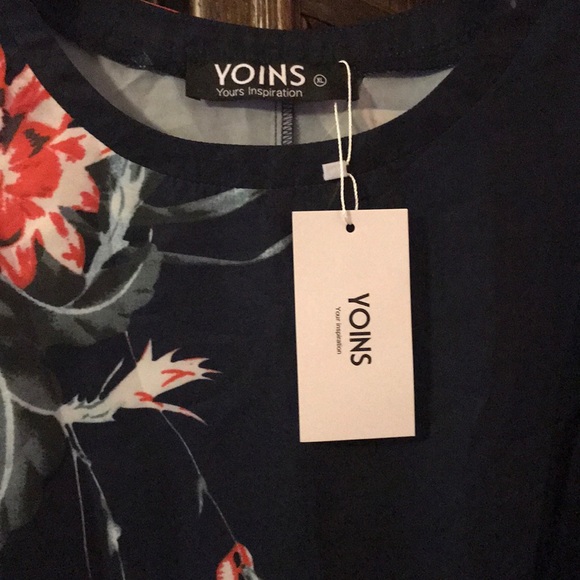 Floral Long-Sleeved Dress - Picture 4 of 5